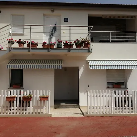 Apartment Mila-casa Bianca *